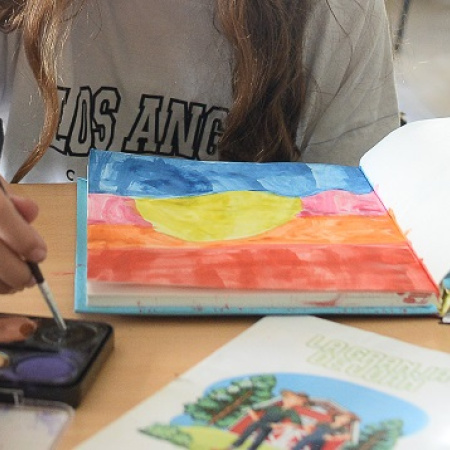 Impulsan talleres gratuitos de plástica y ensamble musical en Sicardi, San Lorenzo y San Carlos