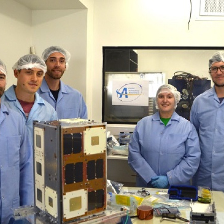 Cuenta regresiva para ATENEA: el satélite de la UNLP que se suma al retorno lunar de la NASA