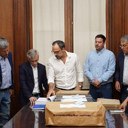 Se abrieron los sobres de la licitación del transporte público para los próximos 12 años en La Plata