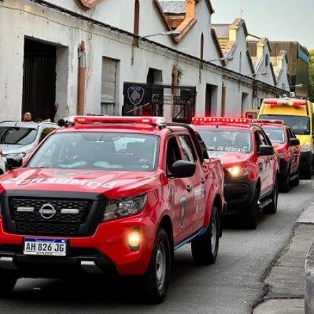 La Ciudad de Buenos Aires envió bomberos y brigadistas para ayudar a combatir los incendios en Chubut