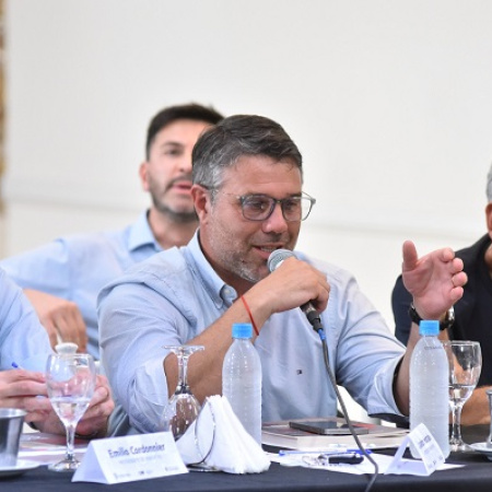 Lisandro Hourcade apuntó a la generación de empleo y el desarrollo de los municipios en encuentro regional en Chascomús