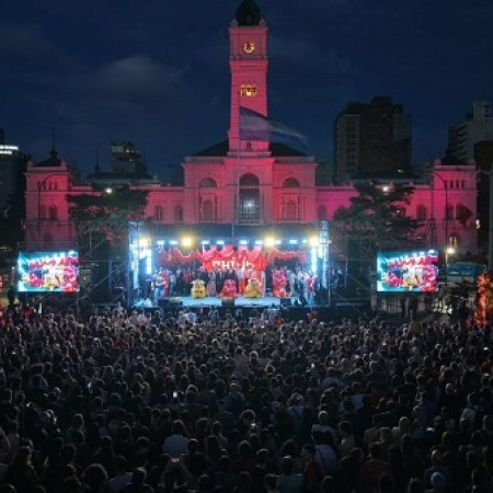 Multitudinaria celebración del Año Nuevo Chino en Plaza Moreno