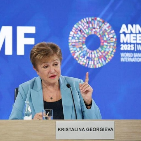 Directora de FMI asegura que conflicto en Medio Oriente desafía a economía global y alerta sobre posibles repercusiones