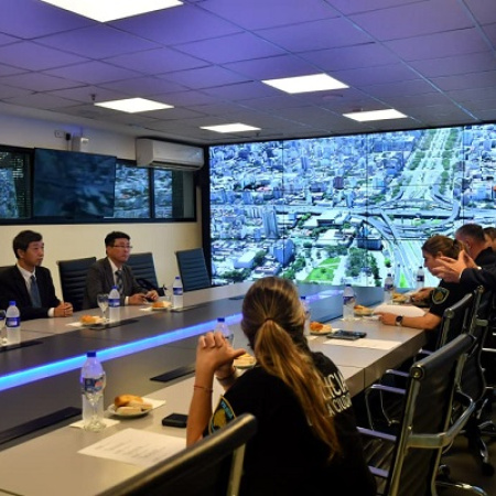 El Ministro Giménez recibió al Embajador del Japón en el Centro de Monitoreo Urbano de la Ciudad de Buenos Aires