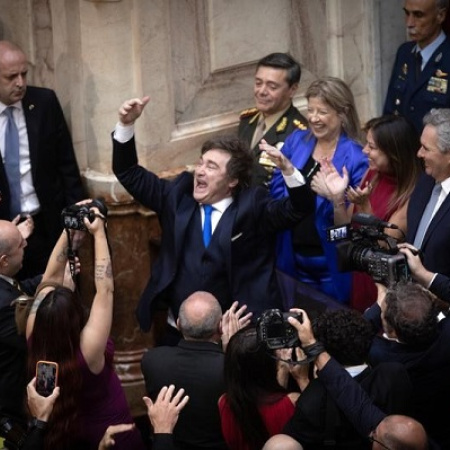 Cuidado señor Presidente, que la malaria aún vive...