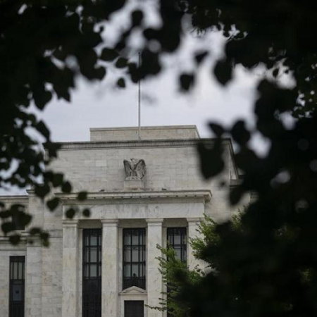 Reserva Federal de EEUU mantiene sin cambios tasa de interés y la deja entre 3,5 y 3,75 por ciento