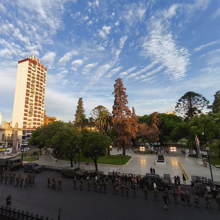 Informan cortes de tránsito temporales por el rodaje de la miniserie para Netflix El Futuro es nuestro