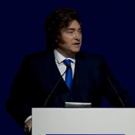 Milei defendió el rumbo económico ante AmCham y negó que el 3,4% sea "inflación estricta"