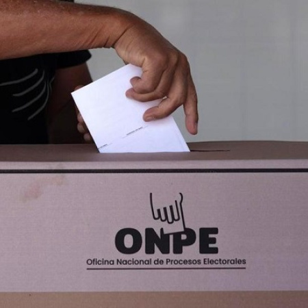 Elecciones en Perú: con 90% de actas contabilizadas, el balotaje cambia de protagonistas, pero hay final abierto