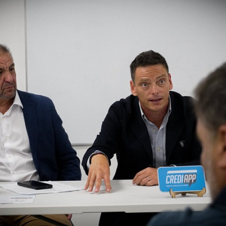 “La situación es desesperante”: La UCR y comerciantes de calle 12 exigen bajar tasas municipales