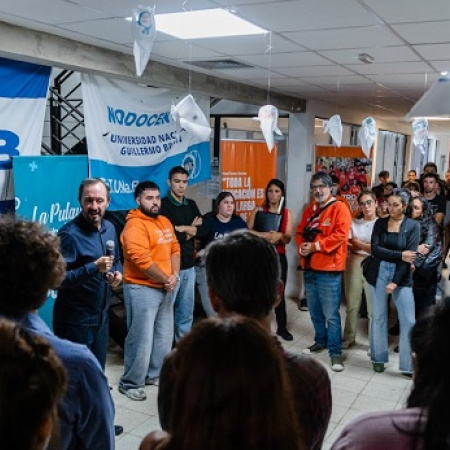 La UNaB se plantó contra el ajuste: "Ningún país se desarrolla ahogando a la universidad pública"