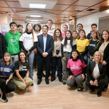 Provincia garantiza el Boleto Universitario completo frente al recorte de fondos de Nación