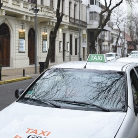 En La Plata, la crisis marcha sobre ruedas