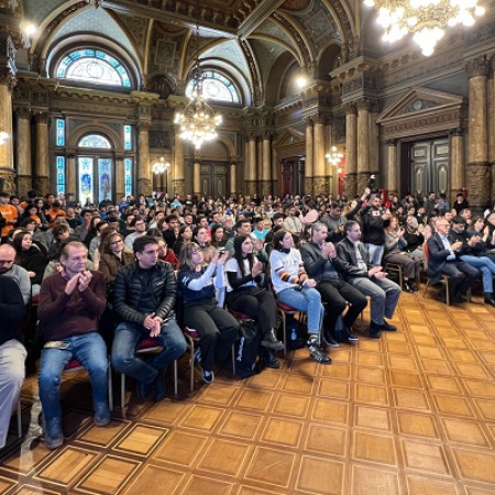 La Plata: Alak lanza un mega plan de juventudes para disputarle el voto joven a los libertarios