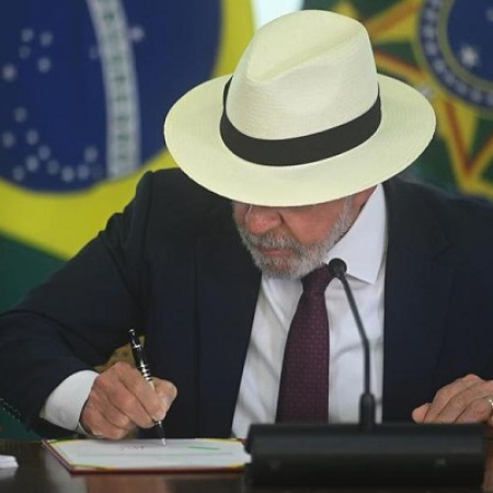 Acuerdo Mercosur-UE abre acceso a mercado de más de 3 billones de dólares, afirma presidente de ApexBrasil
