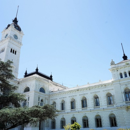 Hotelería en La Plata: subieron un 13,9% las pernoctaciones en el primer trimestre impulsadas por extranjeros y viajes de negocios