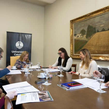 Alianza clave: Edelap, Cáritas y la UCALP lanzan cursos de oficios gratuitos y con certificación