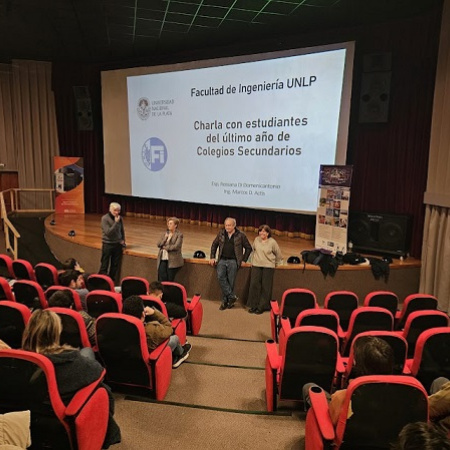La Facultad de Ingeniería de la UNLP consolida un modelo de éxito: cómo duplicó su tasa de egreso en dos décadas"