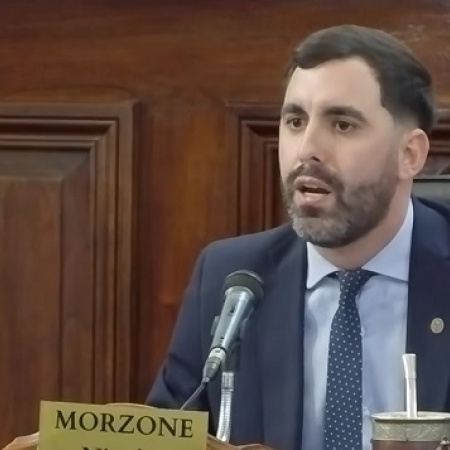 La utilización partidaria del Pasaje Dardo Rocha por parte de Kicillof-Alak generó fuerte cruce en el Concejo Deliberante