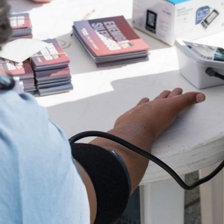 Salud pública en La Plata: jornadas gratuitas con vacunación y controles en barrios