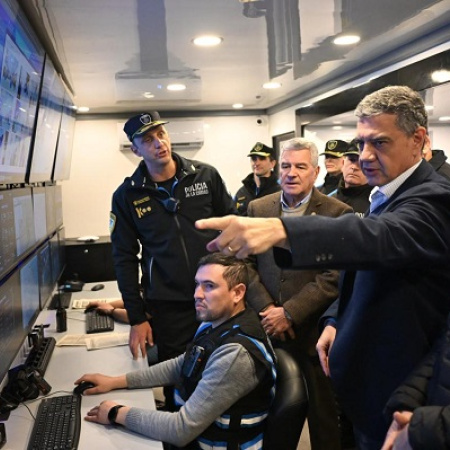 Marea Azul en la Ciudad: el despliegue policial que alcanzó 16 estaciones de subte