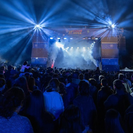 Rusherking y Bresh: el festival gratuito de Buenos Aires que reunió a 25 mil jóvenes